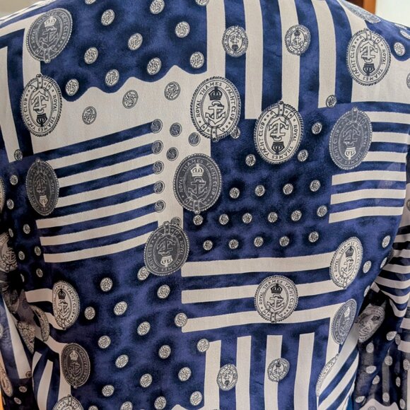 Vintage blouse with tie up front - Picture 6 of 8